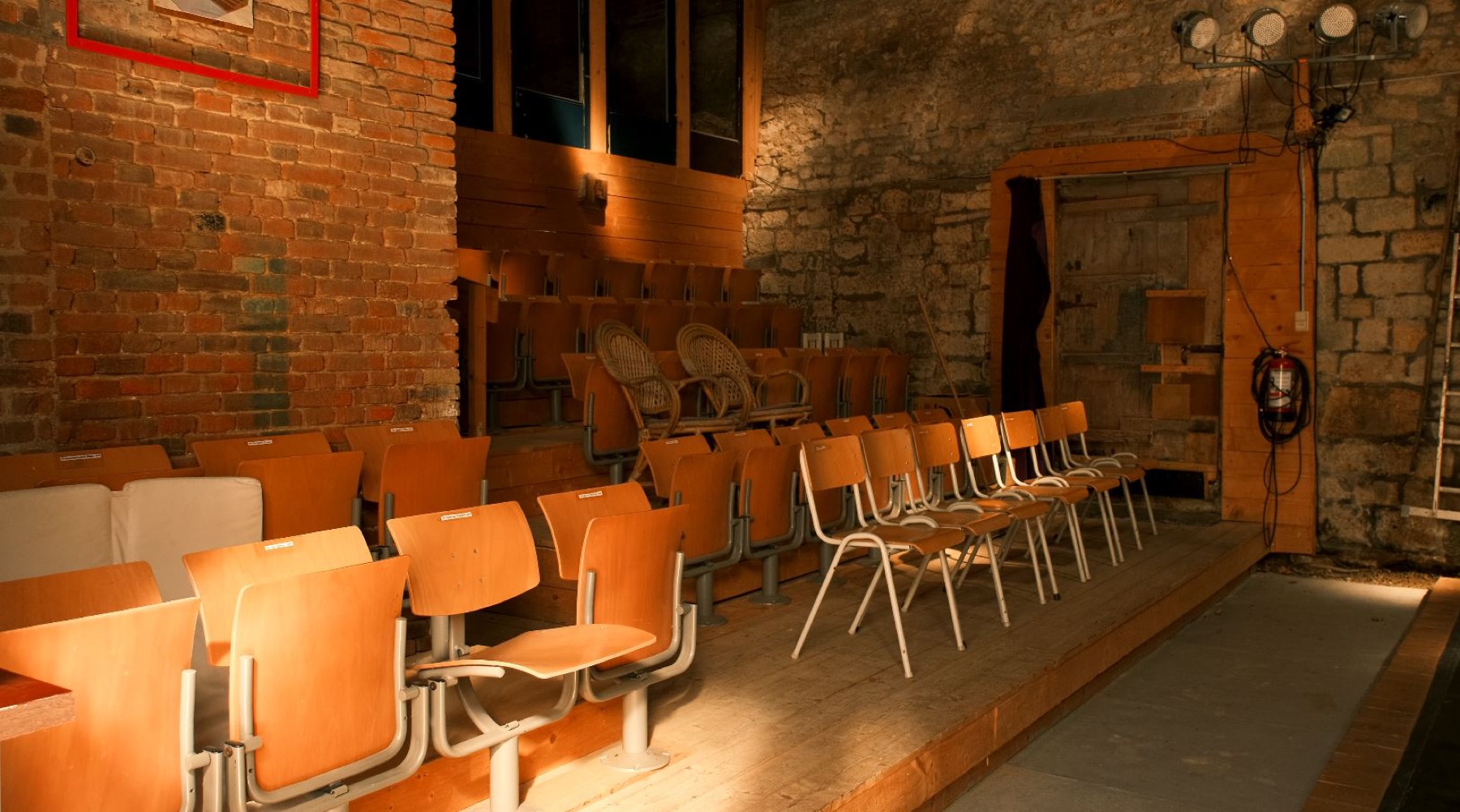 Theaterzaal — stoelen voor publiek